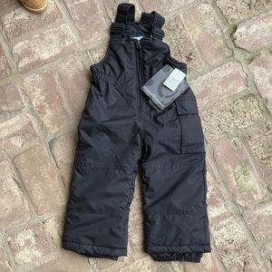 One Piece Zip Up Water Resistant Black Overall Snowsuit Size 3T - without tags